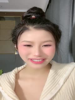 核弹！成都小嫩模！【你的KK】扭动极品小蛮腰！_2(1).的封面图