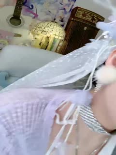 大红唇小姐姐新人下海！粉红色奶头美乳！_撩起短裙粉嫩小穴，自摸特写好多水，极度诱惑的封面图