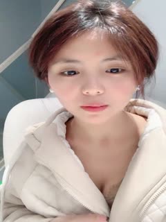 甜美颜值妹妹！娇小身材非常耐操！服装店地上操逼的封面图